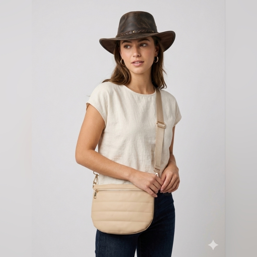 New York Style Beige Crossbody Bag Gold Hardware Travel Satchel